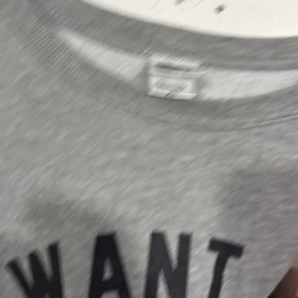 MTV Women’s Gray I Want My MTV Cropped Sweatshirt XL Lace up peek a boo sides - Picture 5 of 6